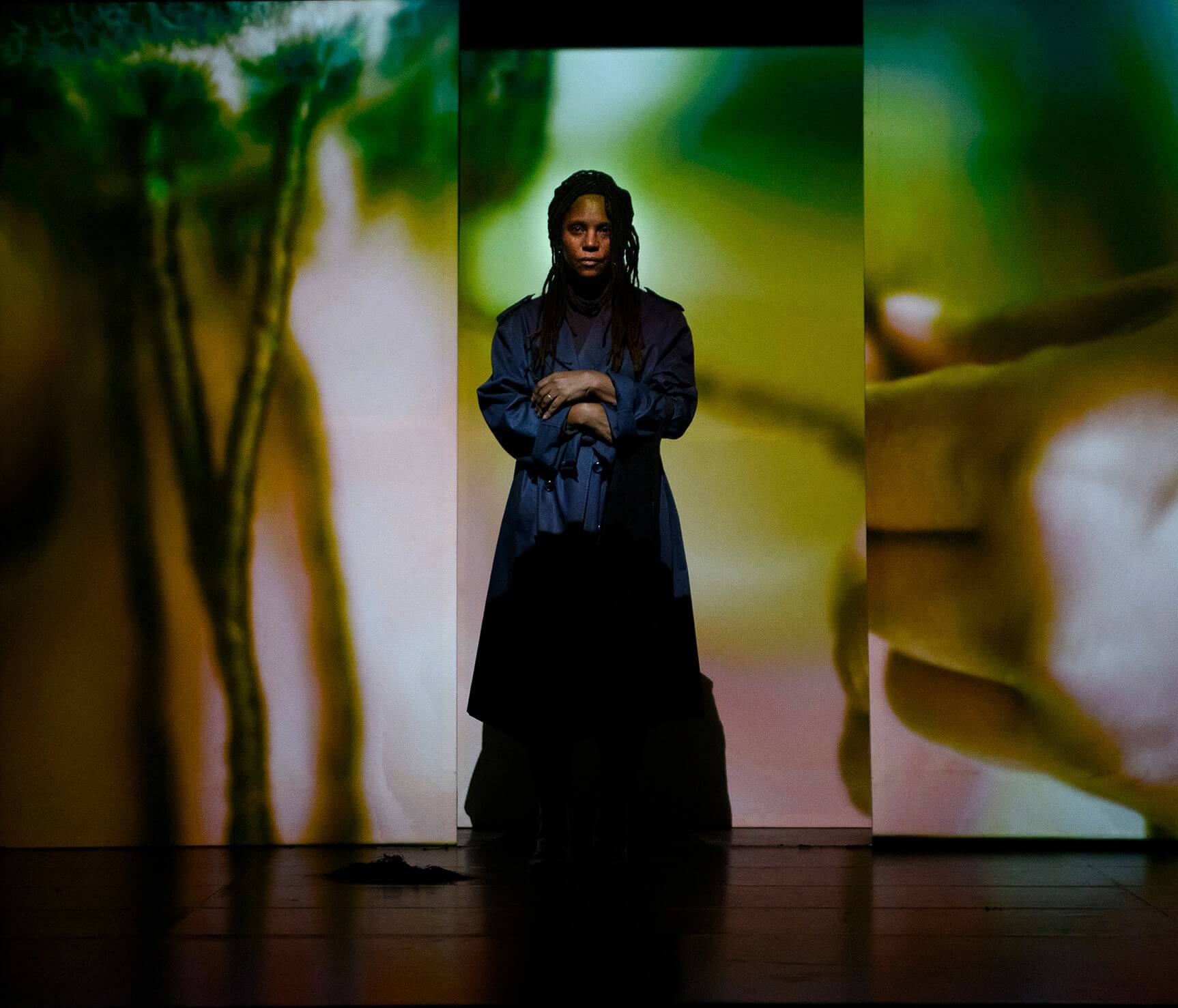 Déraciné — performance scénique